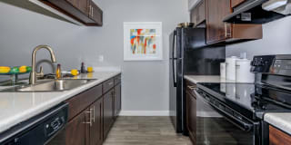 Retreat at Waters Edge Retreat at Waters Edge Gallery 1