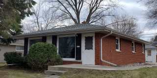 Brown Deer 3 bedroom ranch Gallery 1