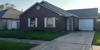 Charming 4 Bedroom Home in a Nice, Family-Friendly Brownsville Neighborhood Gallery 1