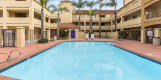 2 Bedroom Condo in Fashion Valley Gallery 26