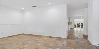 8745 SW 182nd Ter Gallery 10