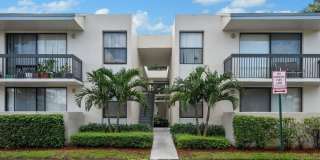 371 NW 87th Terr 371 NW 87th Terr Gallery 1