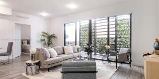 2955 S Bird Ave Gallery 1