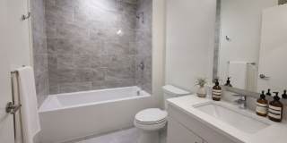 1149-1151 Walnut Street Gallery 1