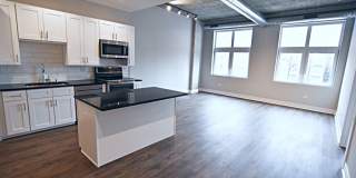 3833 N Broadway Gallery 40