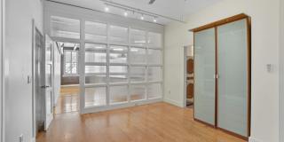 26 E 6th St Gallery 5