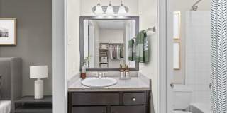 Woodchase Apartments Gallery 53
