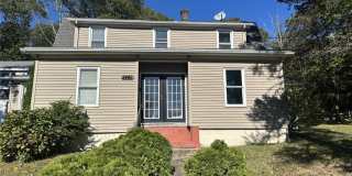 2465 Hartford Avenue Gallery 1