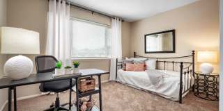 Woodlake Park Apartments Gallery 21