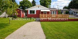 Three Bed Rambler on large fenced corner lot with patio Gallery 1