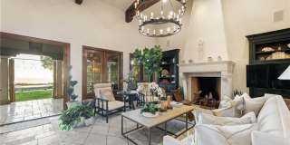 16 Shore Walk Gallery 66
