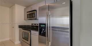 1871 NW S River Dr Gallery 10
