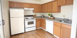 Ashland Towne Square Gallery 7