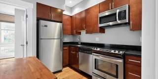 Chic 1-Bedroom Condo in Columbia Heights – Steps from Metro, Parks  Cafés Gallery 1