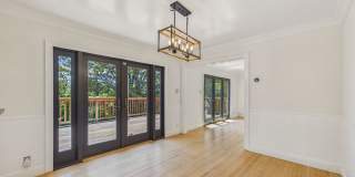 Beautiful serene and private Belmont home Gallery 9