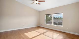 Beautiful Woodridge Home Gallery 7