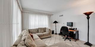 2889 NE 35th St Gallery 33