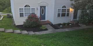 Spacious 2-Bedroom Townhome – End Unit with Private Deck & Garage Gallery 1