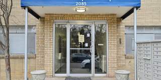 South Josephine Apartments Gallery 6