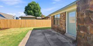 Charming 3 bed, 2 bath home in desirable Indian Springs area Gallery 28