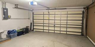 4855 Balfern Street Gallery 23