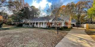 Elegant 4-Bedroom Home in the Heart of East Memphis!! Elegant 4-Bedroom Home in the Heart of East Memphis!! Gallery 1