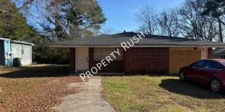 1014 N Larchmont Drive Gallery 1