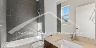 Beautiful Townhome with Central A/C and Two Car Garage! Gallery 23