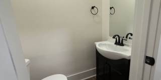 977 Miller Avenue Gallery 24