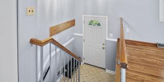 102 Roosevelt Road Gallery 4