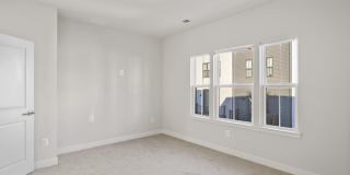 734 WATTS Street Gallery 16