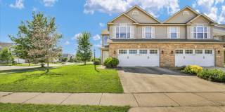 Updated 3 Bedroom Townhome in SW Champaign - Available 06/01/2026 Gallery 1