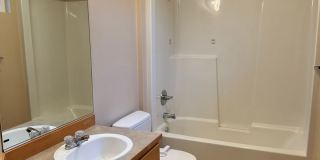 2Bd/2.5Ba Maple Valley Townhouse Gallery 12