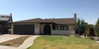 Spacious single family home in Bakersfield - Schedule your tour now! Gallery 1