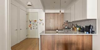 552 PROSPECT Place Gallery 3