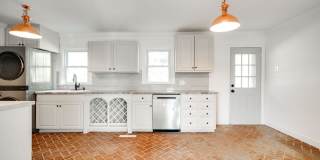 2 bedroom 1 bathroom for rent! Gallery 13