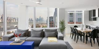 The Duchess Gallery 16