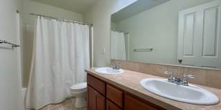 Modern updated 5 BD / 3 BA with Double Car Garage in Oregon City! Modern updated 5 BD / 3 BA with Double Car Garage in Oregon City! Gallery 22