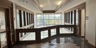 1960 Ring Road Gallery 27
