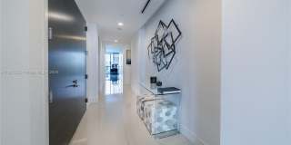 3250 NE 188th St Gallery 12