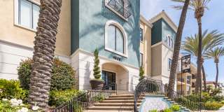 The Plaza at Sherman Oaks Gallery 10