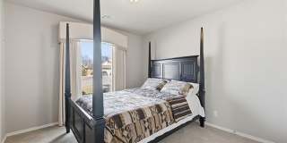 701 E Boston Street Gallery 22