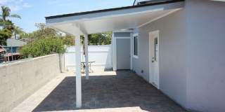 Modern stand alone 2 bedroom home, back gate close - No Pets! Gallery 9