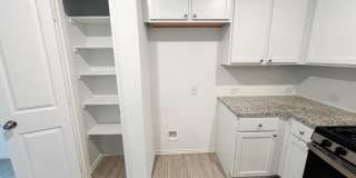 7227 Satellite Way Gallery 13