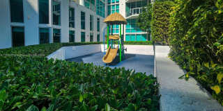 3131 NE 188th St Gallery 67