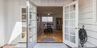 Furnished Balboa Peninsula Point Cottage Home | Available November 1st – April 30th Furnished Balboa Peninsula Point Cottage Home | Available November 1st – April 30th Gallery 9