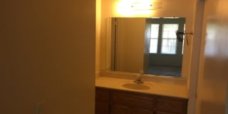Beautifully Updated 2 Bed 2 Bath Gallery 13