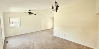 804 E Clark Gallery 15