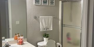 419 Southwest 4th Street Gallery 27