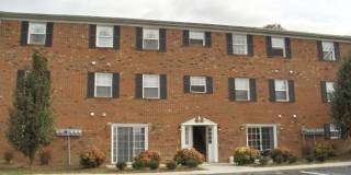 2 Bedroom, 1 Bath Condo Gallery 1